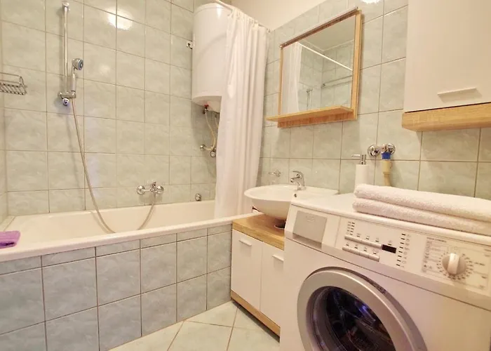 Apartment With Wifi - 13850